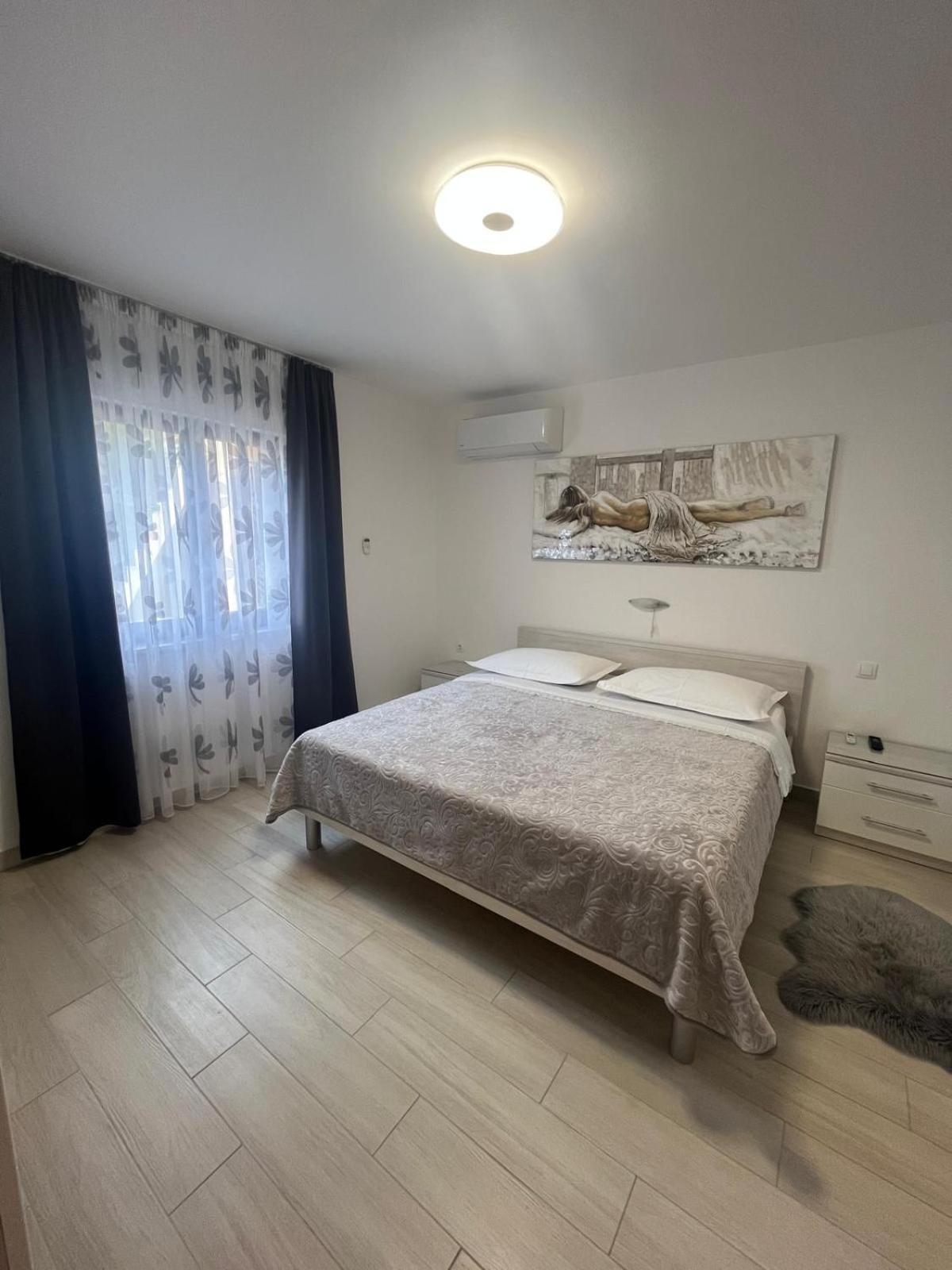 Apartman Tessa Vela Luka Exteriör bild