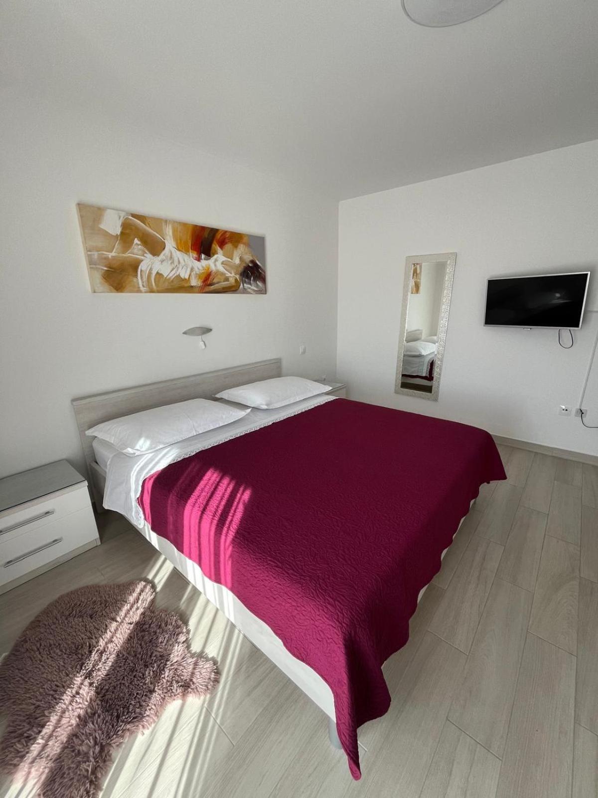 Apartman Tessa Vela Luka Exteriör bild