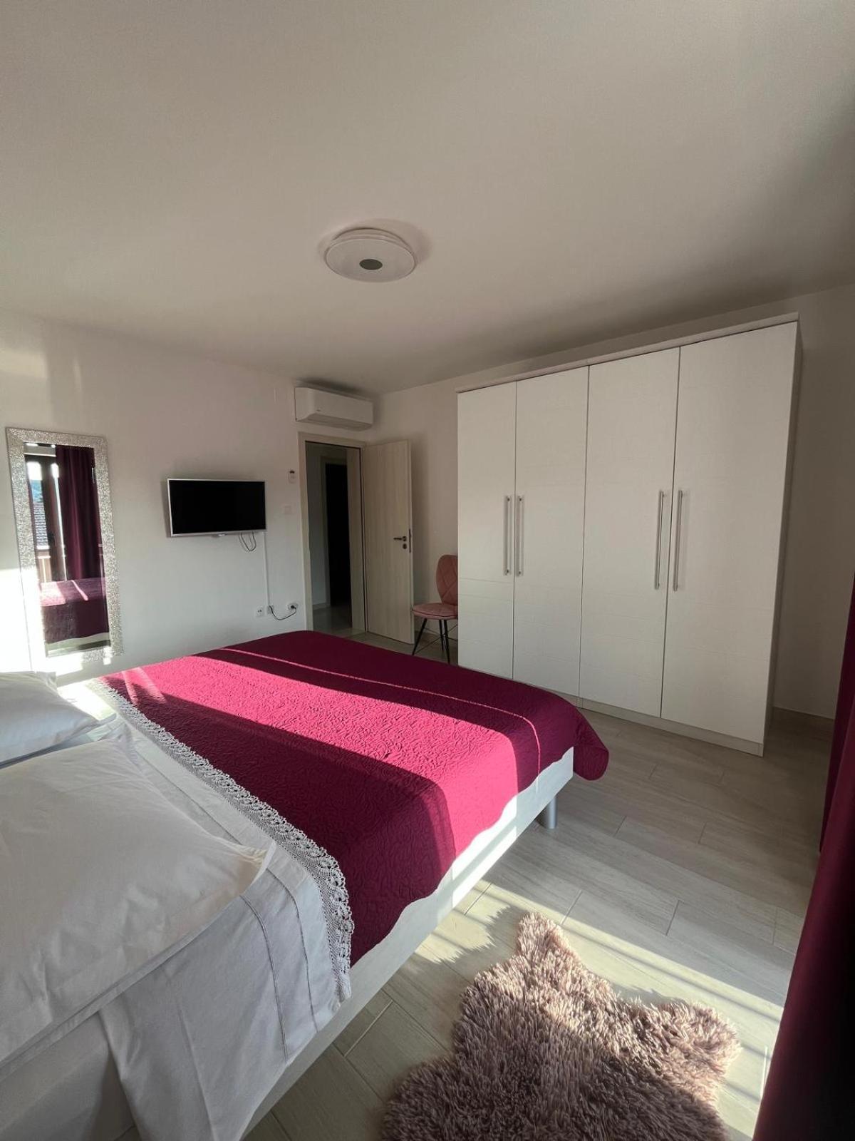 Apartman Tessa Vela Luka Exteriör bild